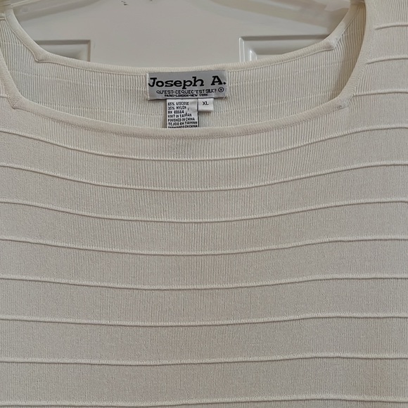 💐SALE💐BEAUTIFUL JOSEPH A CRÈME 3/4 SLEEVE TOP - Picture 2 of 5